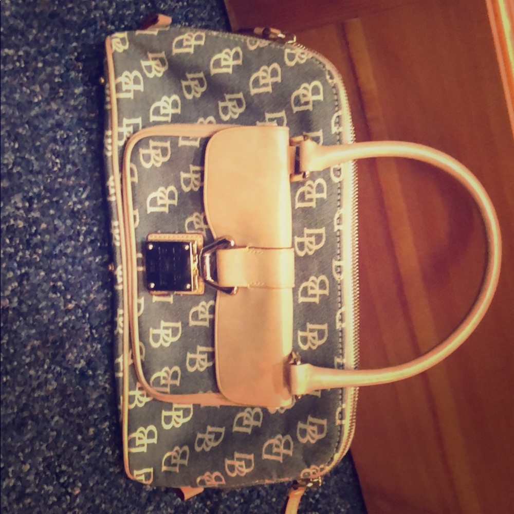 Dooney & Bourke handbag